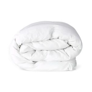 A soft, luxurious 200gsm duvet inner designed for lightweight comfort.