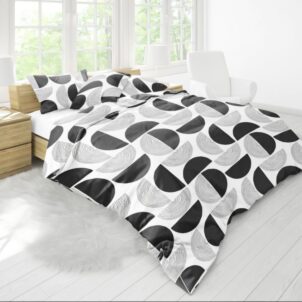Add a touch of style and comfort to your bedroom with this king-size comforter set. Designed for a luxuriously soft feel, it provides cozy warmth while remaining lightweight and breathable for year-round use. Featuring vibrant colours and eye-catching patterns, this set instantly brightens your space and adds a modern, stylish flair. The high-quality fabric ensures durability and long-lasting softness, making it perfect for everyday use.